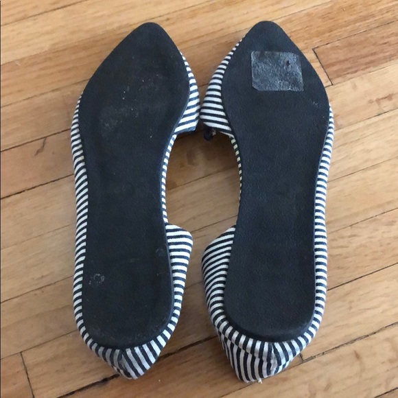 Navy and white stripes slip on flats - Picture 4 of 4